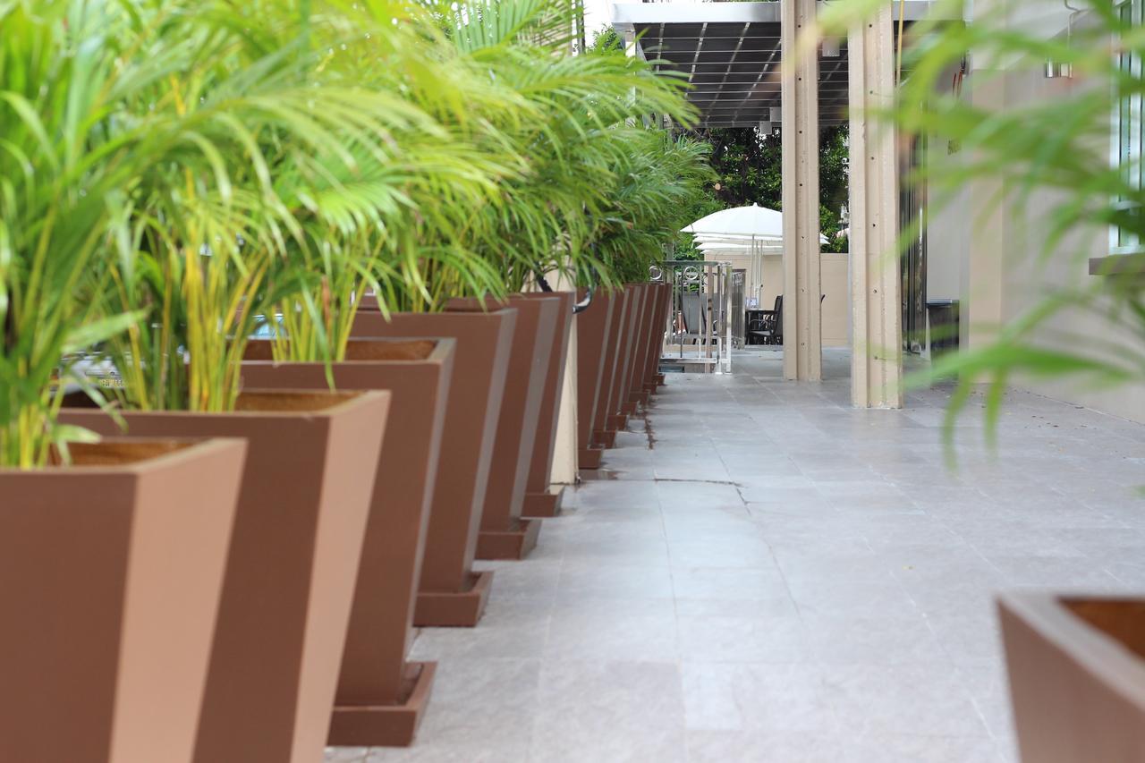 Le Bangkok Hotel Exterior foto