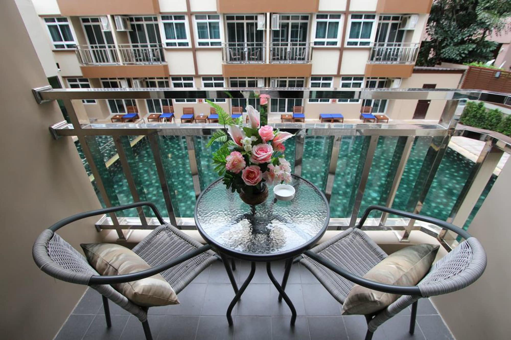 Le Bangkok Hotel Exterior foto